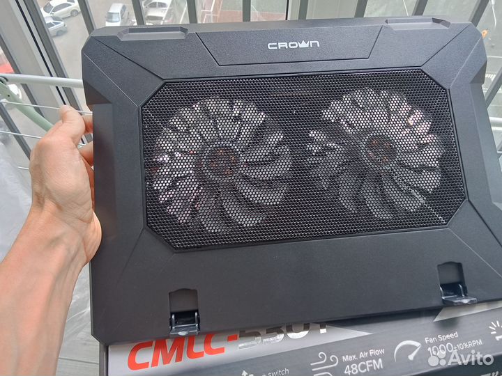 Подставка для ноутбука с активным охлаждением