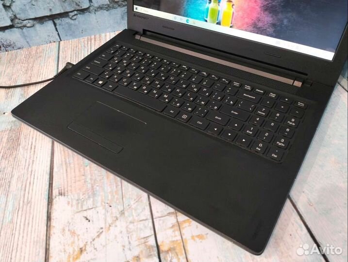 Ноутбук Lenovo на i3-5005u/ Geforce GT 920M/ SSD
