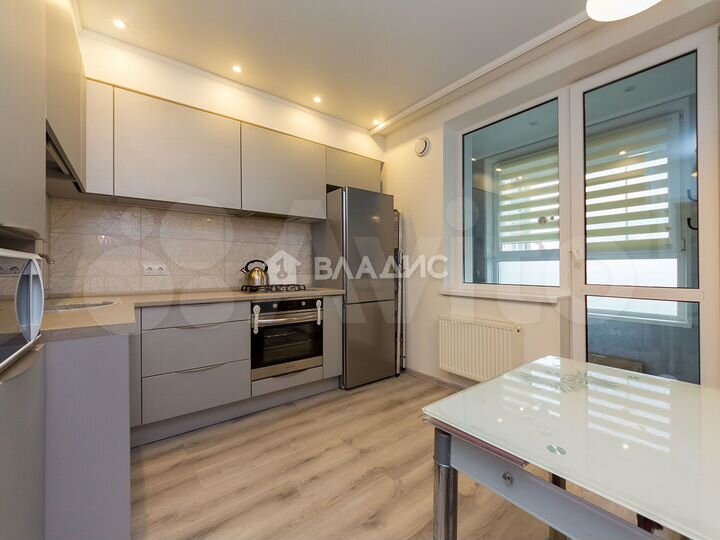 2-к. квартира, 64,2 м², 1/9 эт.