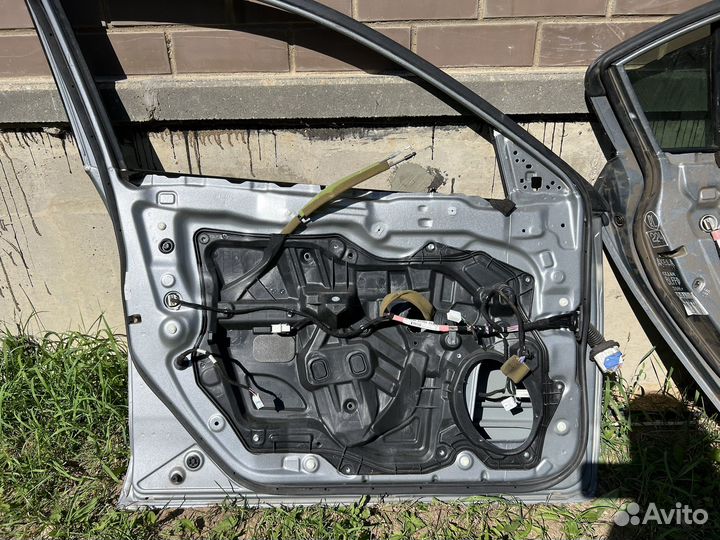 Дверь передняя левая mazda 3 axela