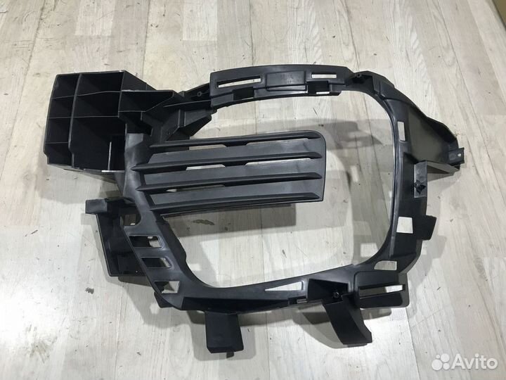 Оправа накладка птф туманки Renault kaptur Лев