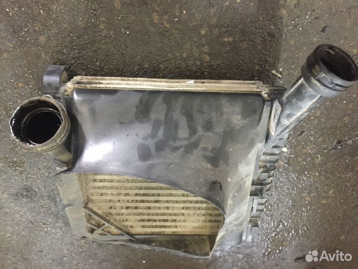 Интеркуллер правый Таурег нф 3.0 D