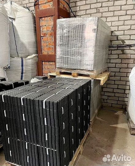 Модульное напольное покрытие для гаража