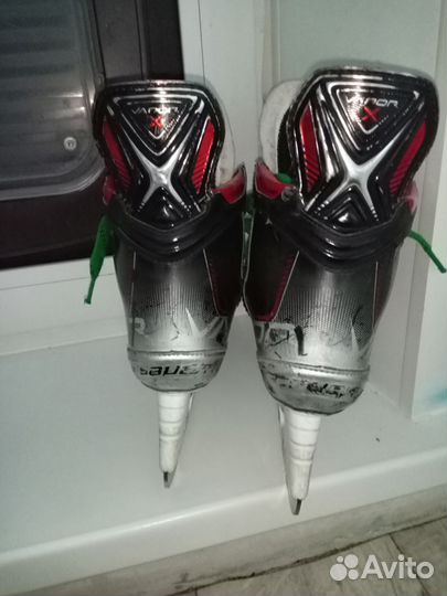 Хоккейные коньки