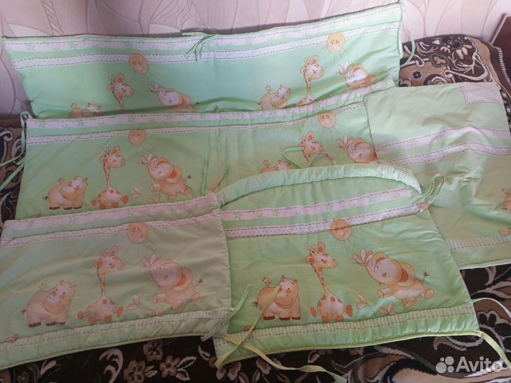 Красивые бортики в детскую кроватку