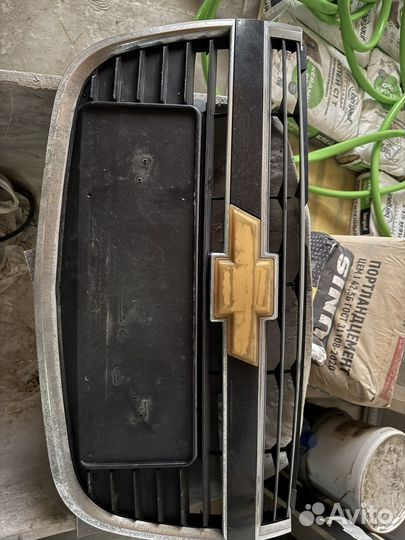 Решетка переднего бампера chevrolet epica