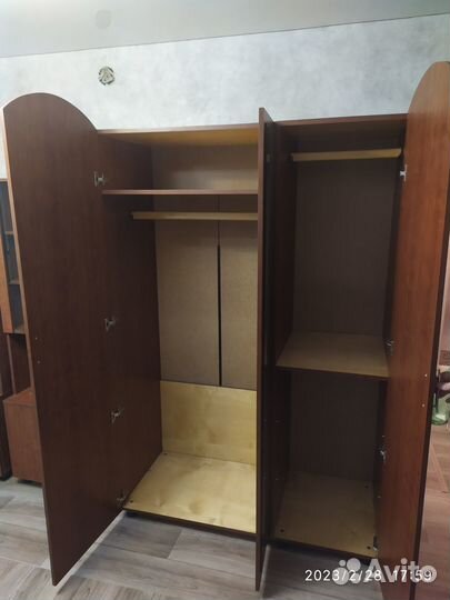 Продается шкаф для одежды