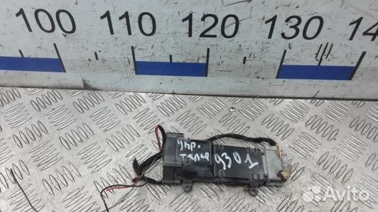 Блок управления телефоном audi A4 B7 (93O01XE01)