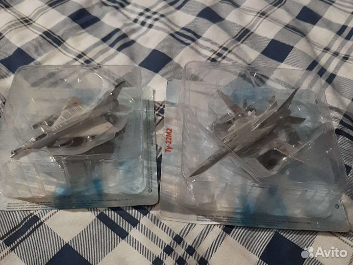 Модель самолета Легендарные самолеты с журналами