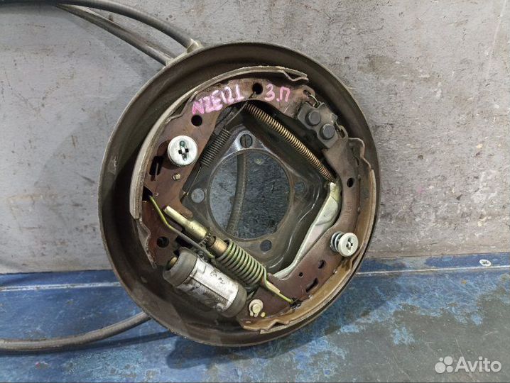 Механизм ручника задний правый Toyota Corolla E120