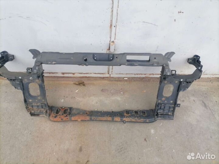 Передняя панель Hyundai Elantra sd