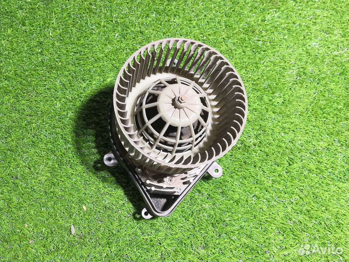 Моторчик печки Lifan Breez