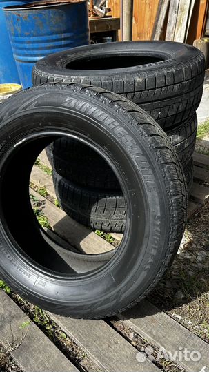 Bridgestone Blizzak Revo GZ 215/65 R16