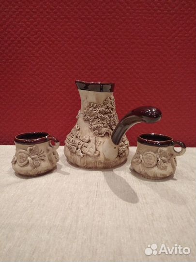 Кофейный набор и ваза