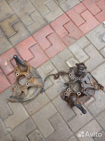 Mitsubishi l200 4 поворотный кулак