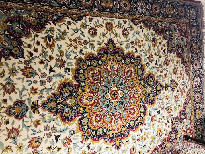 Настенный шерстяной ковер