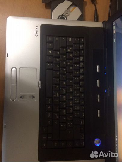 Fujitsu siemens amilo a3667g