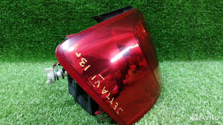 Задний фонарь Volkswagen Jetta Левый