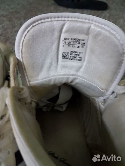 Кроссовки мужские 40