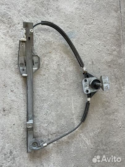 Стеклоподъемник VW Passat B3 задний правый