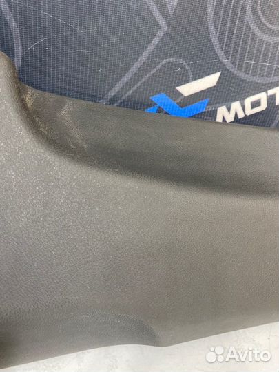 Обшивка салона правая Volkswagen Passat Variant B6