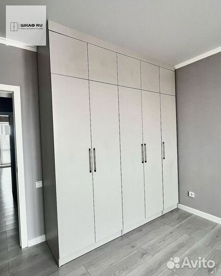 Стильный шкаф