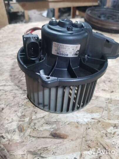 Моторчик печки audi а6 с5 седан 2001г
