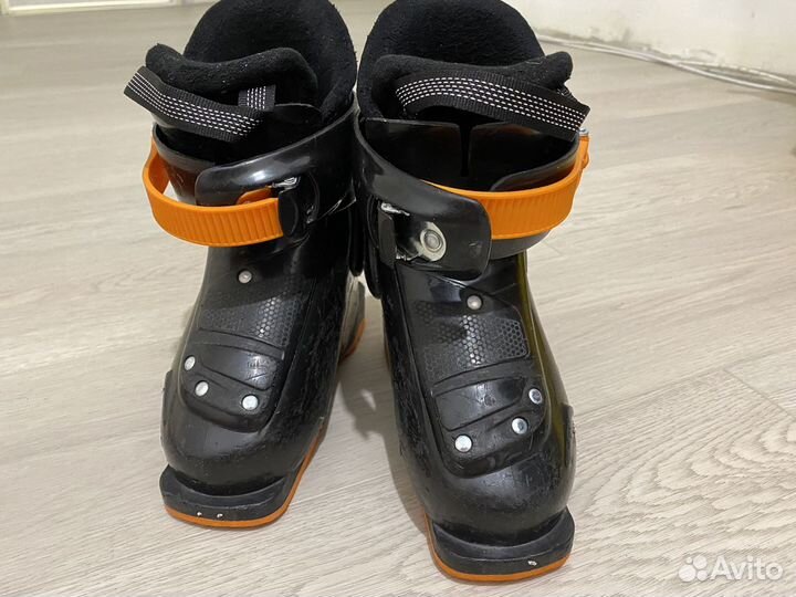 Детские горнолыжные ботинки 16-17,5