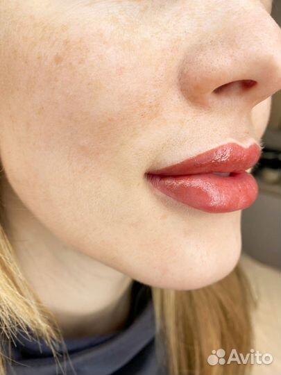 Перманентный макияж губ