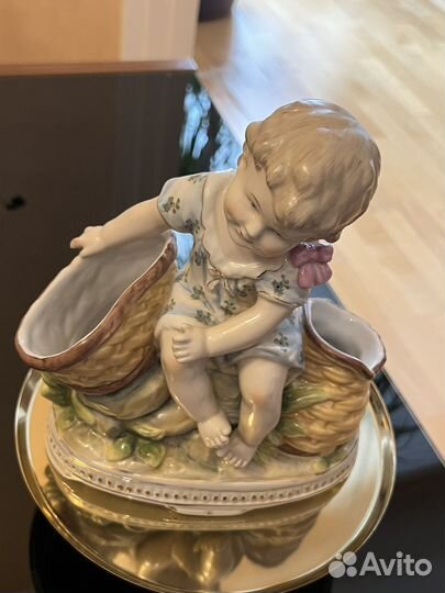 Фарфоровая статуэтка,стиль Мейсен(Meissen)