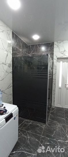 Стеклянная перегородка для ванной