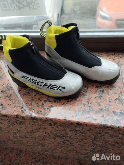 Детские лыжные ботинки fischer