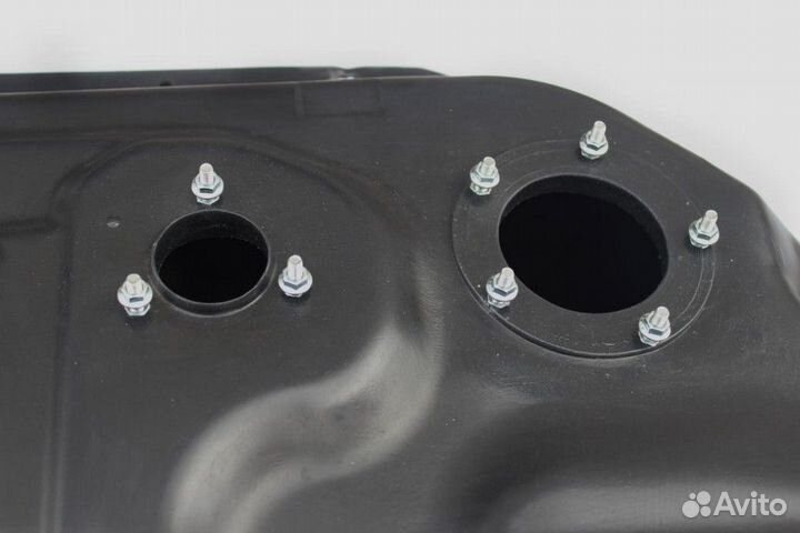 Топливный бак Митсубиси Аиртрек