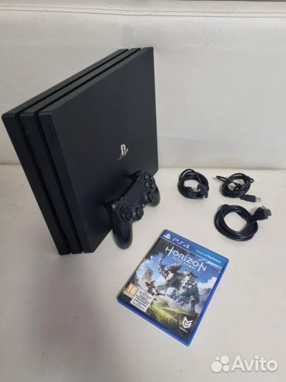 Sony PS4 Pro 1Tb + диск