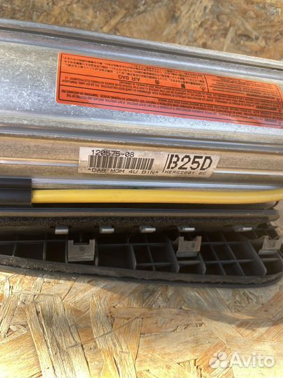 Подушка безопастности Mazda Familia S-Wagon