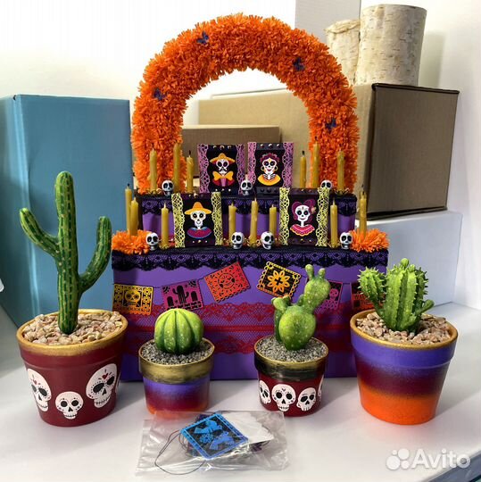 Алтарь на День мёртвых для Barbie и Rainbow High