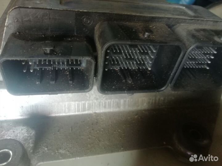 Блок управления двигателем