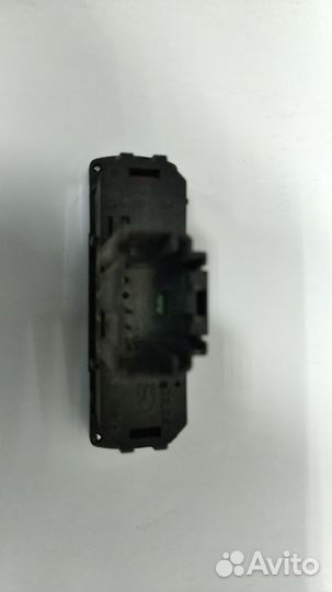 Кнопка аварийной сигнализации Ford Mondeo3