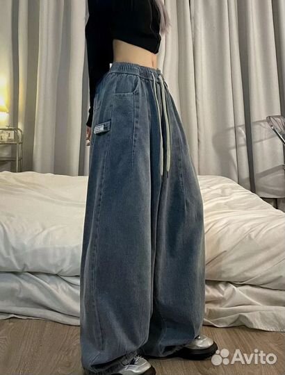 Джинсы широкие