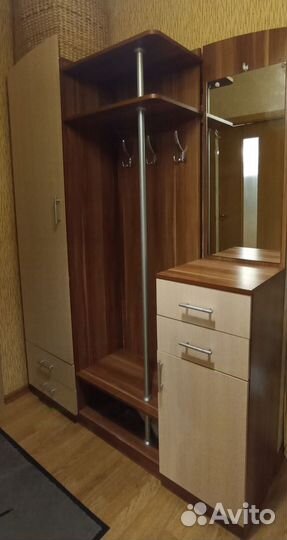 Прихожая шкаф