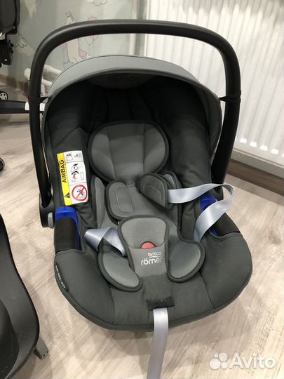 Автолюлька Britax Romer Baby safe с базой