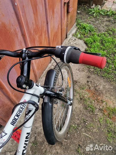 Продам детский горный велосипед B' twin Rockrider