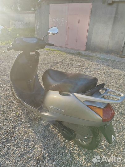 Скутер Honda Lead 100