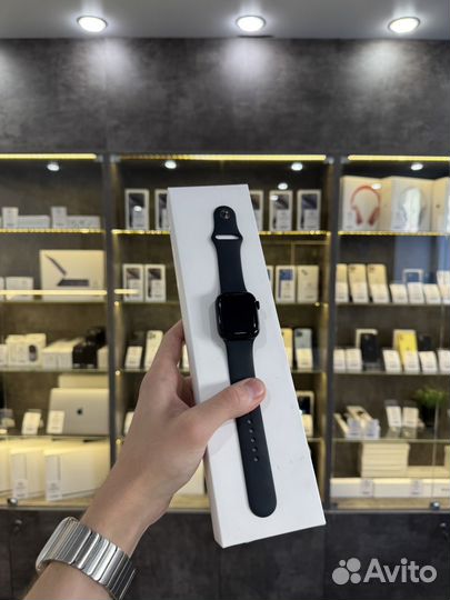 Apple Watch 8 41mm Black / Battery 100