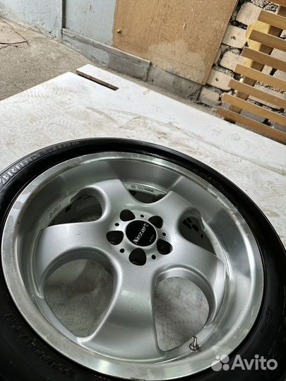 Литые диски work Nezart на Volkswagen Golf