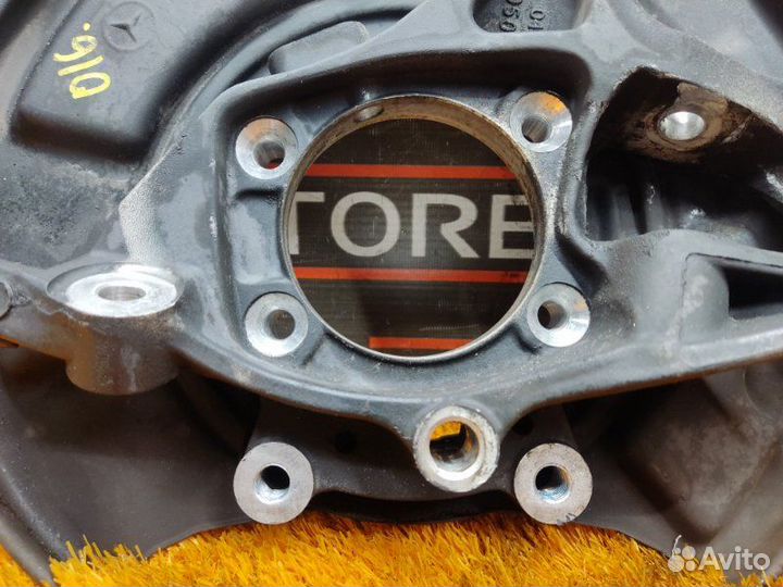 Кулак поворотный задний правый Mercedes-Benz