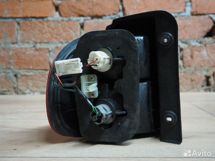 Фонарь задний правый Hyundai Starex H1