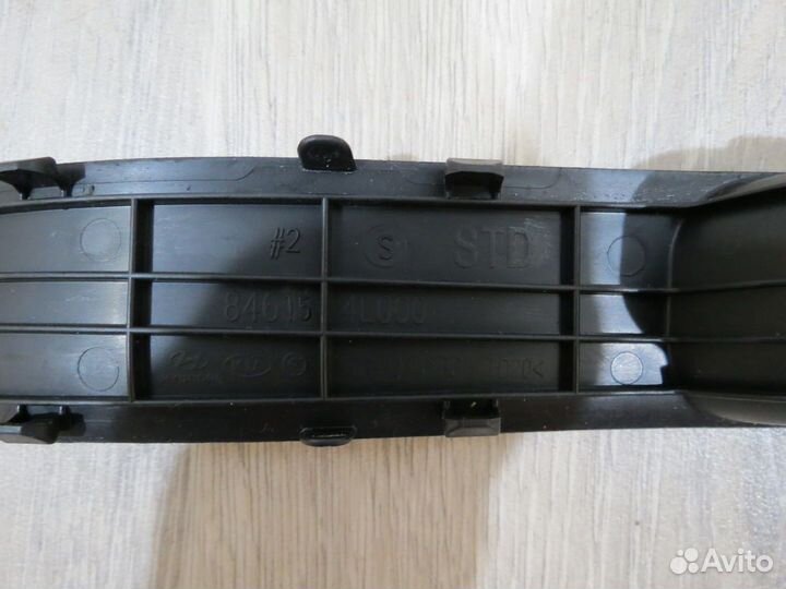 Накладка центральной консоли Hyundai Solaris