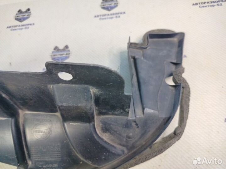 Пыльник бампера задний левый Nissan Qashqai J10