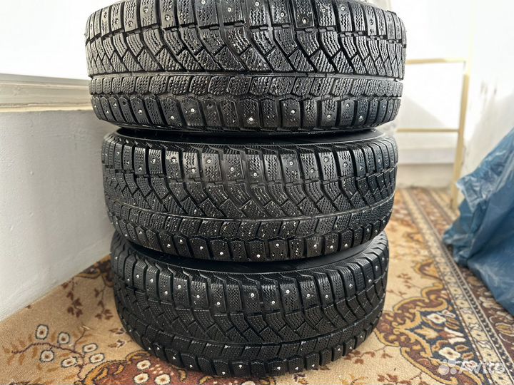 Зимние колеса 205/65R15